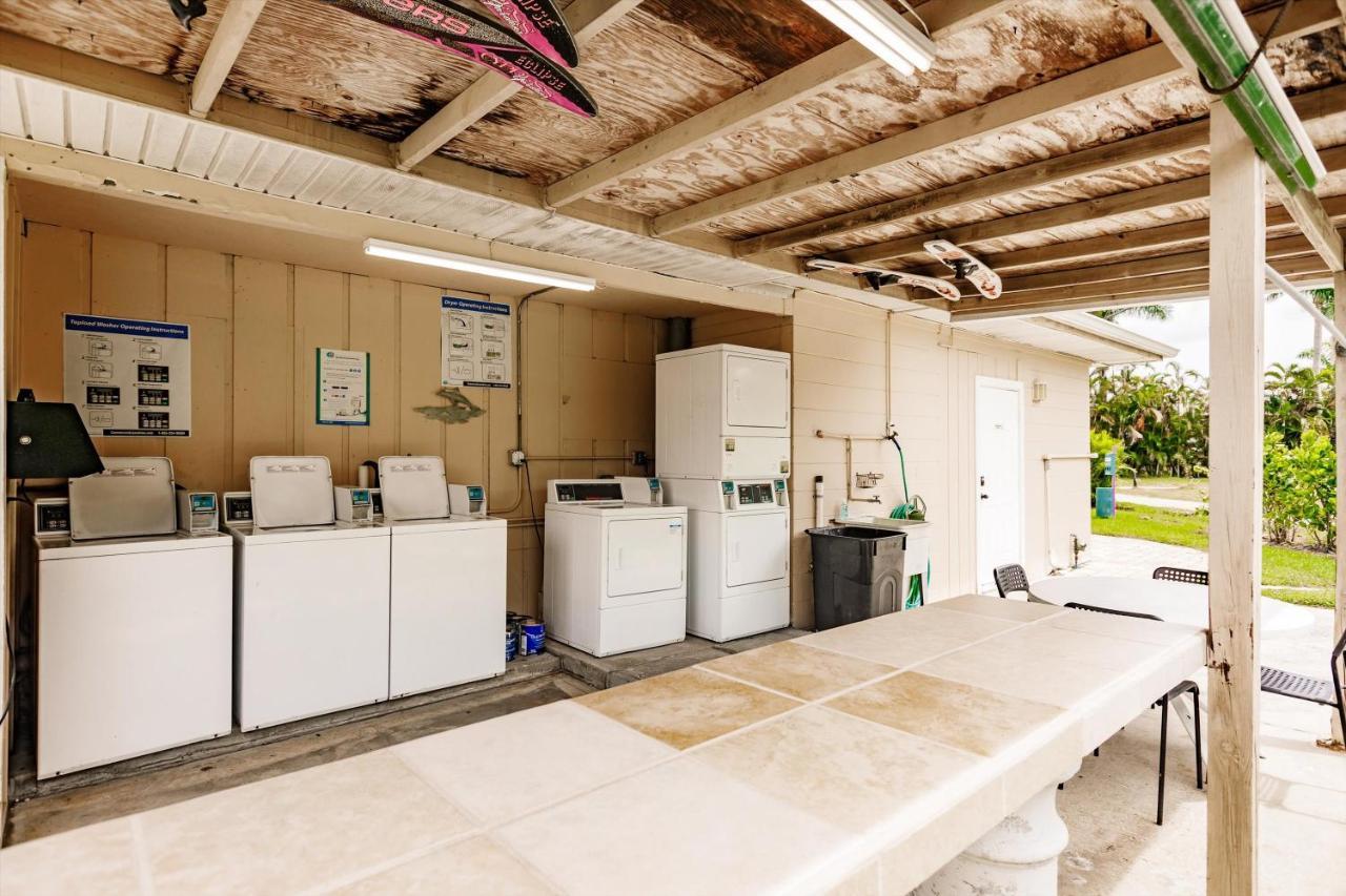 Poolside King Cottage With Kitchen - 10 Minutes To Beach! Fort Myers Esterno foto